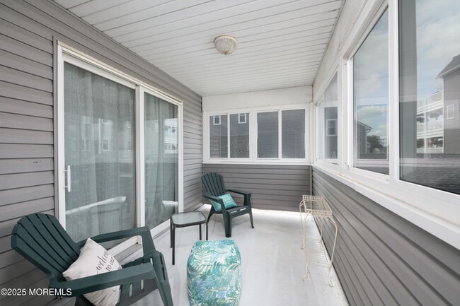 Building Photo - 42 Bay Breeze Dr