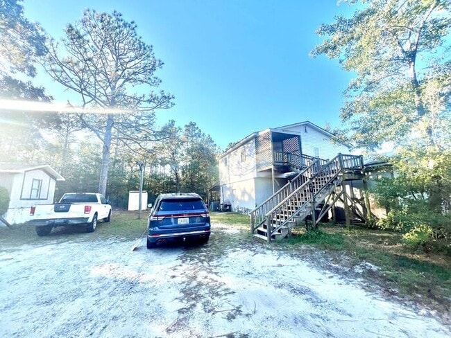 Building Photo - Coming Soon! HWY 421 Studio  15 mintues out of Wilmington, peaceful country life