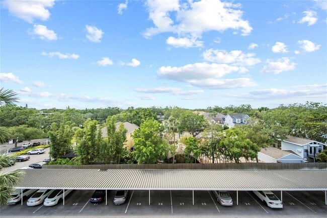 Building Photo - 2611 Bayshore Blvd