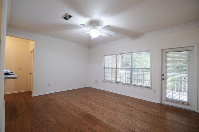 Building Photo - 4007 Westchester Ridge NE