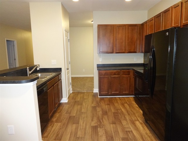 Building Photo - 1213 Briar Rose Lane