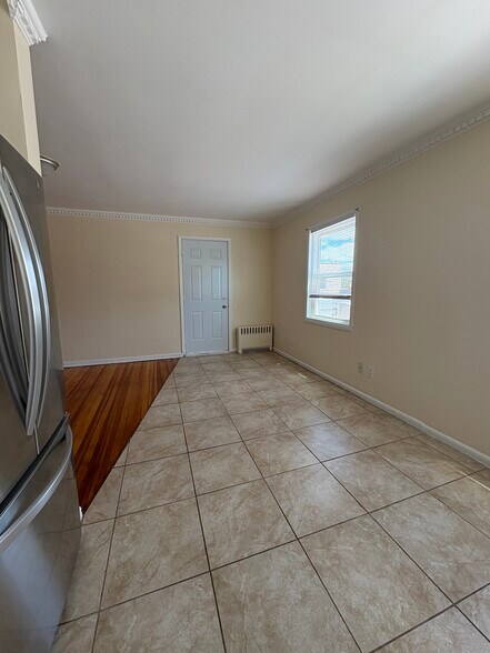 Building Photo - 105 Guyon Ave