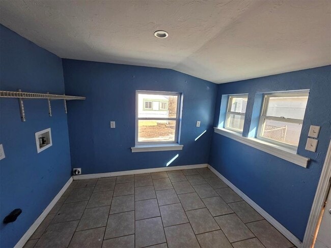 Building Photo - 1517 N Park Ave