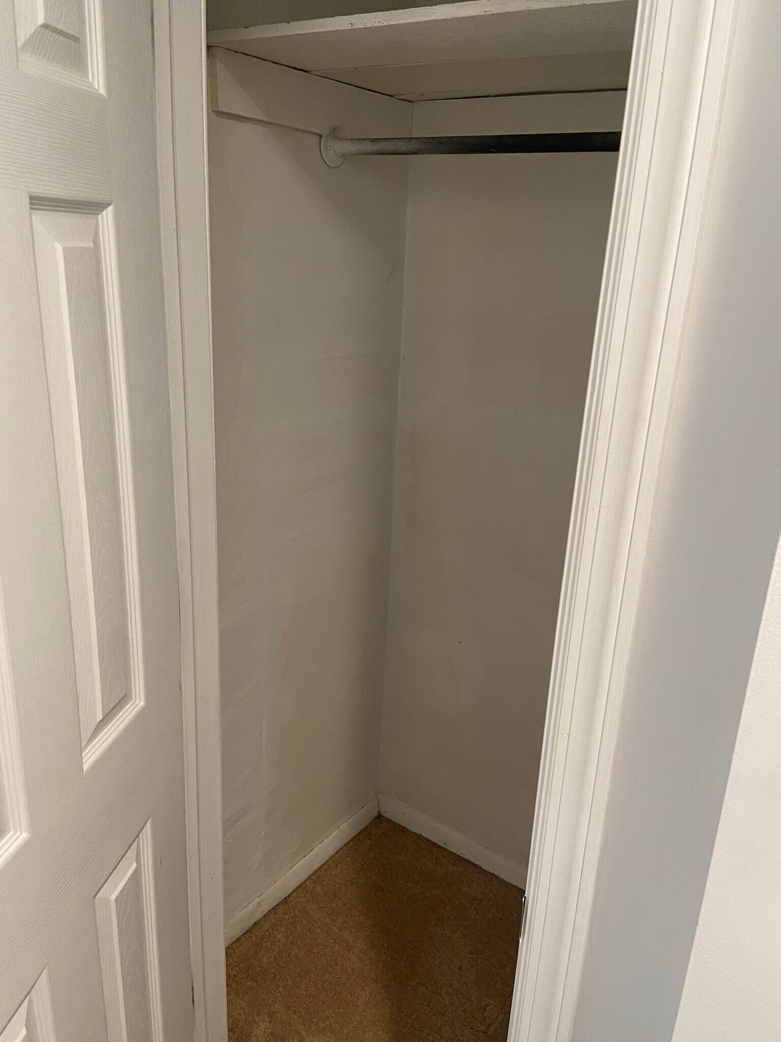 Hallway closet - 114 Morgan Ave