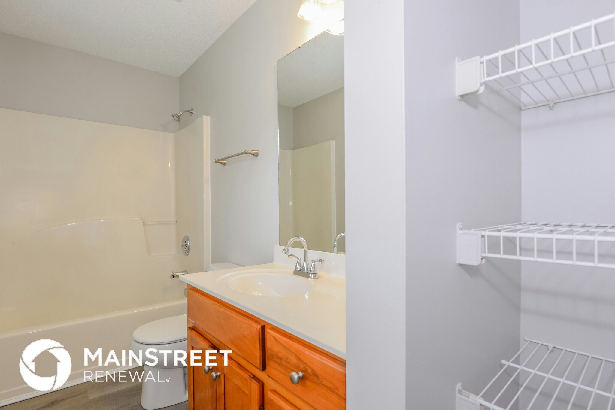 Building Photo - 146 Pratt St