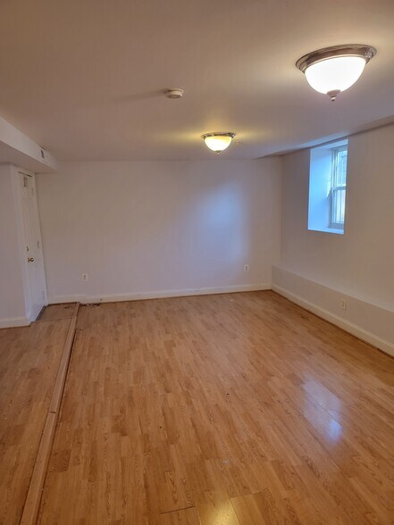 Building Photo - 330 Rhode Island Ave NE