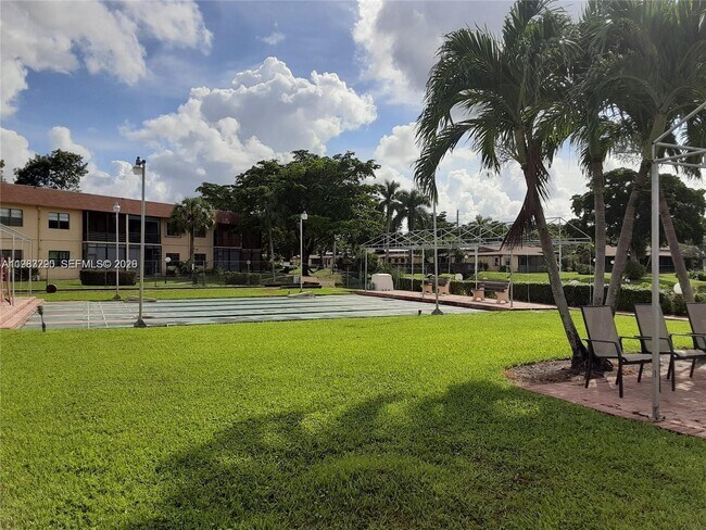 Building Photo - 100 Ashbury Rd