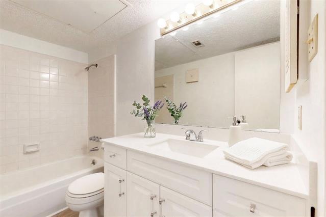 Building Photo - 4748 Old Bent Tree Ln