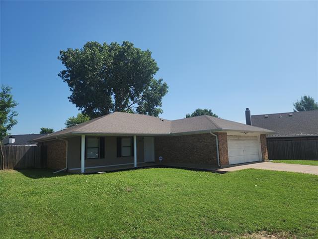 Primary Photo - 208 Cambridge Dr