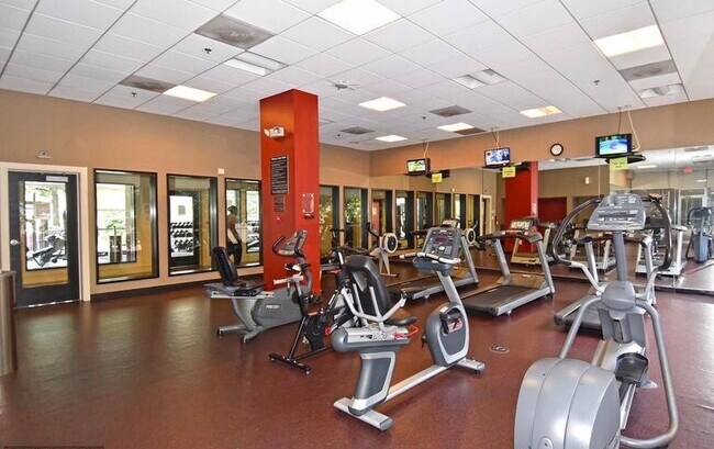 Building Photo - 800 4th St SW