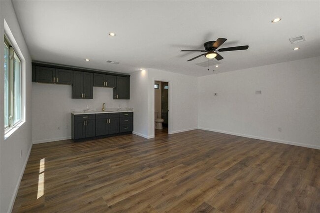 Building Photo - 2742 Triway Ln