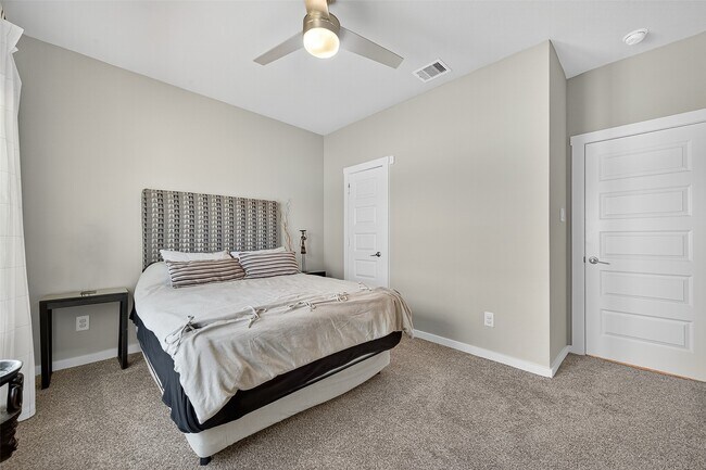 Building Photo - 29418 Sydney Stone Ln