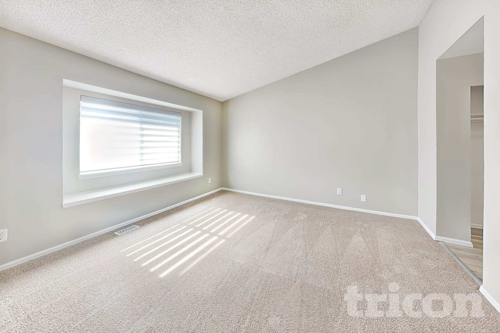 Building Photo - 8462 S Sunflower St