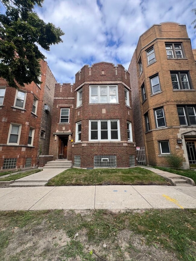 Building Photo - 6937 S Merrill Ave