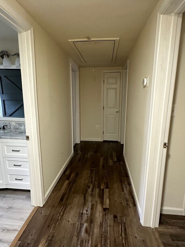 Building Photo - 306 Highland Ave