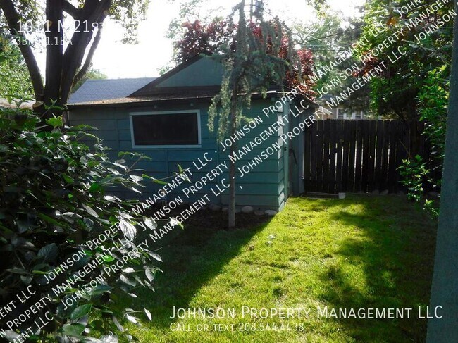 Building Photo - 1011 N 21st St