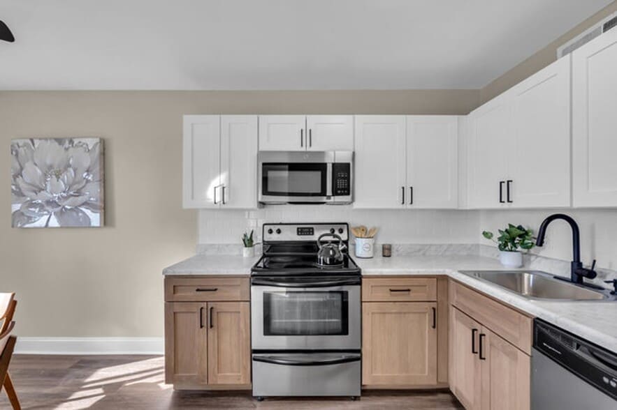 Interior Photo - Chateau Apartments