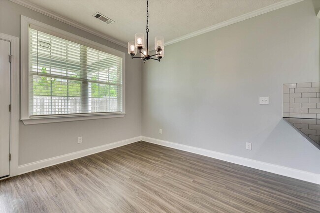 Building Photo - 445 Longmeadow Dr