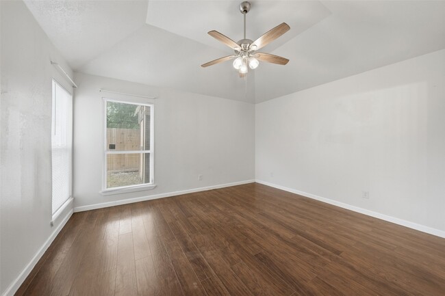 Building Photo - 13723 Smokey Trail Dr