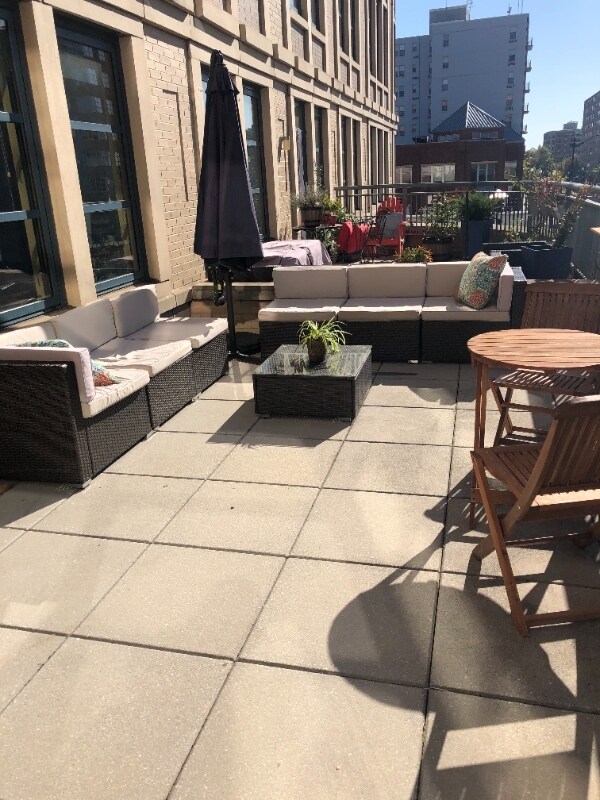 Building Photo - 1390 Kenyon St NW