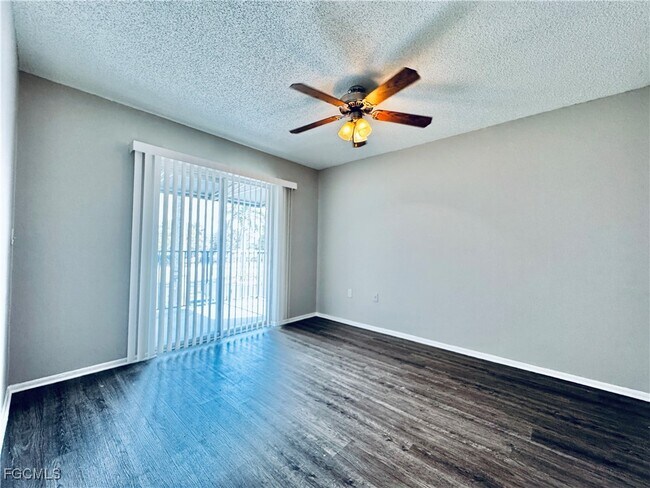 Building Photo - 3407 Winkler Ave