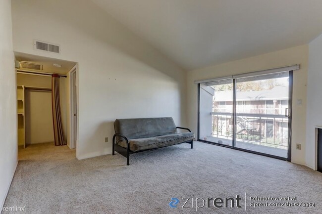 Primary Photo - 1 br, 1 bath Condo - 6536 Embarcadero Driv...