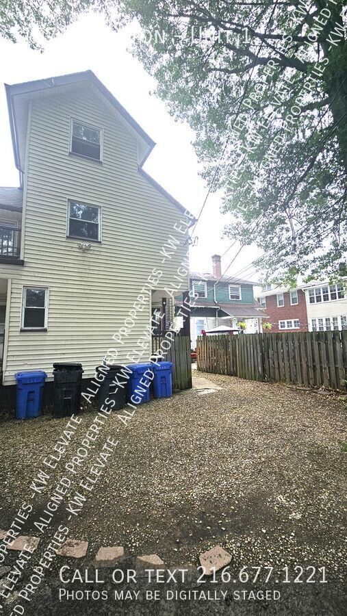 Building Photo - 10710 Clifton-Unit 1