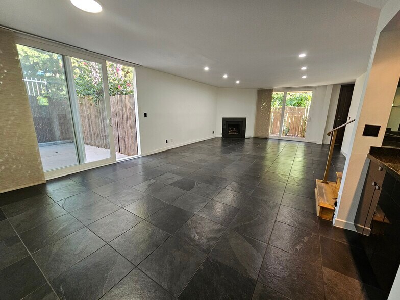 Building Photo - 4836 Balboa Ave