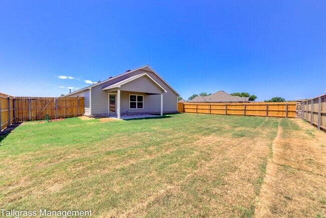 Building Photo - 4/2.5/2 New Construction in Broken Arrow!