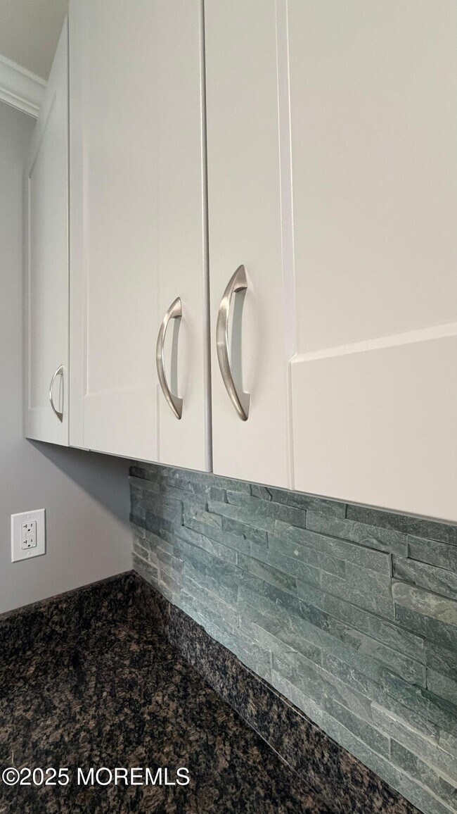 Building Photo - 420 Cross Rd