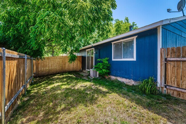 Building Photo - 2776 Reno Way
