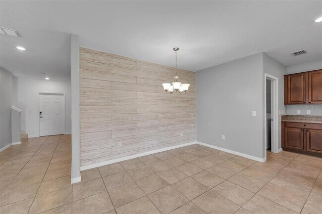 Building Photo - 6821 Blue Moon Wy