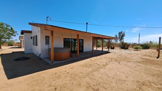 Building Photo - 3141 La Habra Ave
