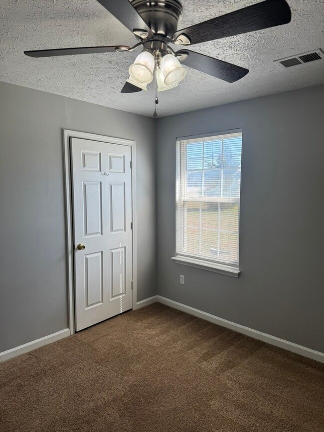 Building Photo - duplex