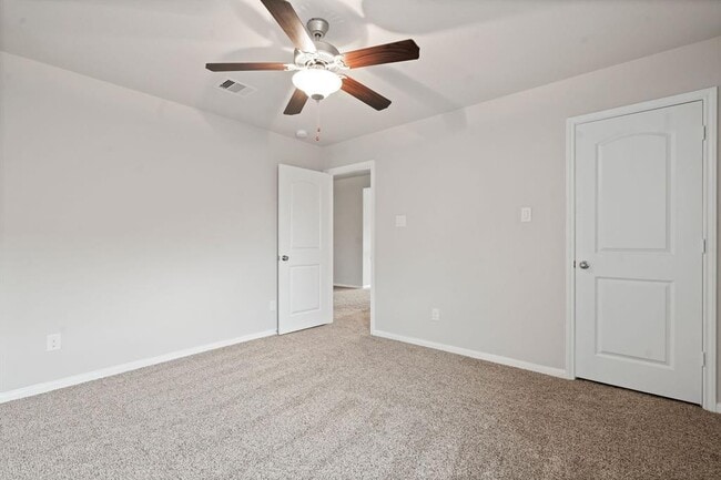 Building Photo - 14108 N Crater Lake Trail