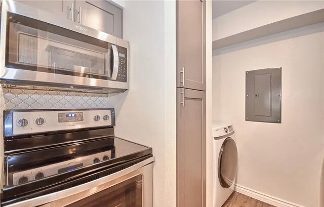 Building Photo - 10655 Lemon Ave