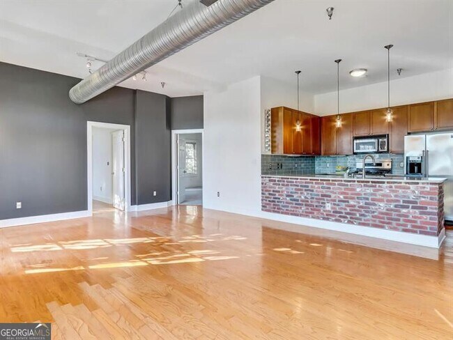 Building Photo - 1158 Ponce De Leon Ave NE