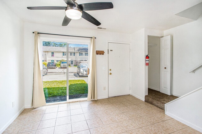 Building Photo - 3406 Kenbrooke Ct