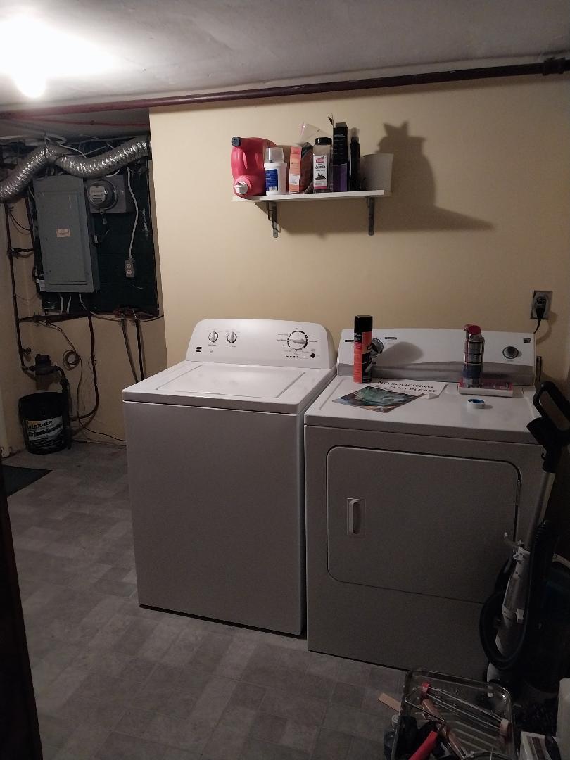 Building Photo - 27 Westland Ave