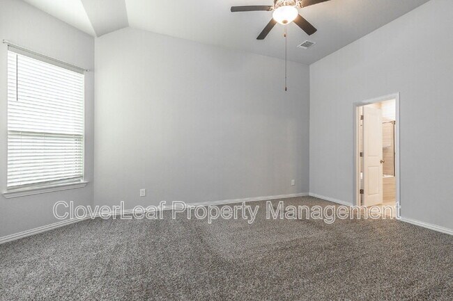 Building Photo - 675 Patriot Dr