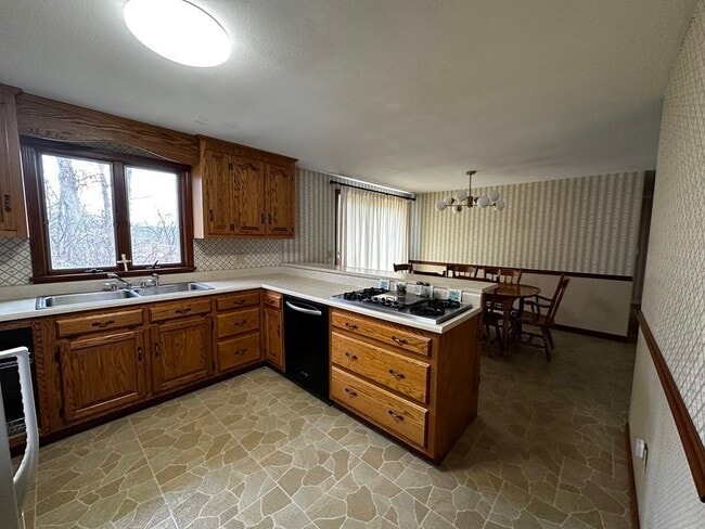 Building Photo - 177 Orchard St