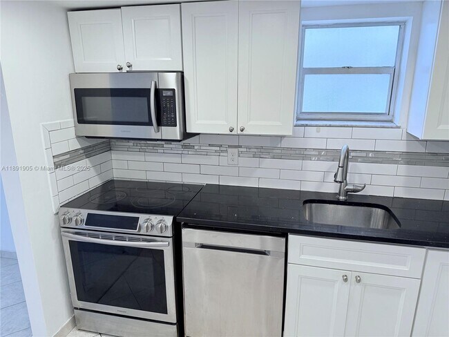Building Photo - 4101 Indian Creek Dr