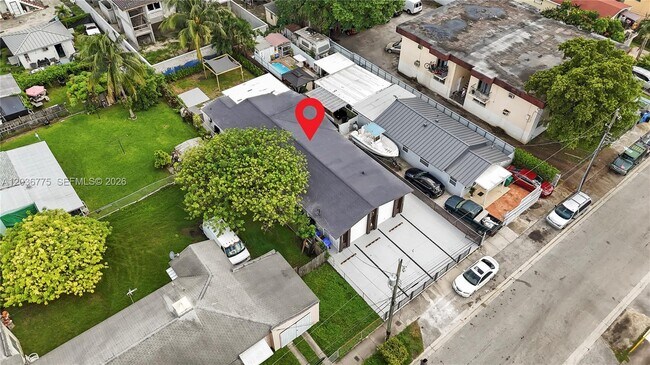 Building Photo - 3016 NW 22nd Ct