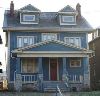 Building Photo - 1634 Summit St