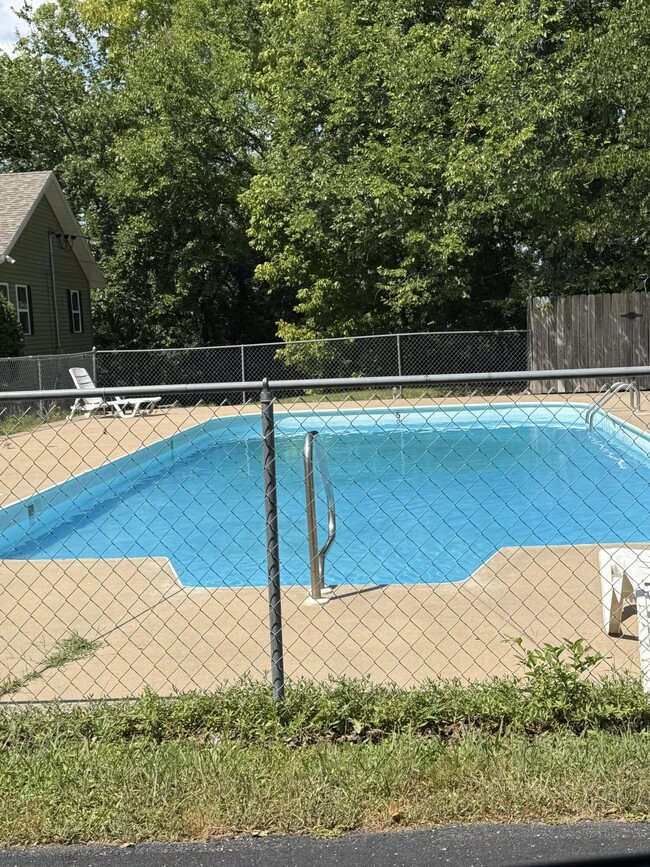 Building Photo - 428 Kays Ln