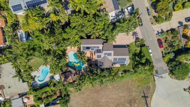 Building Photo - 714 Passiflora Ave