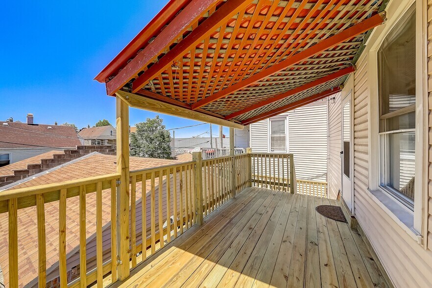 Building Photo - 4510 S Laflin St