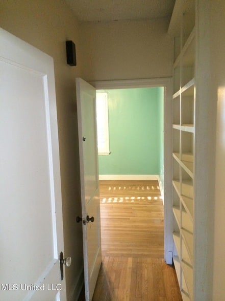 Building Photo - 4056 Redwing Ave