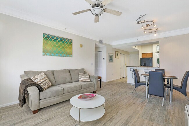Building Photo - 276 Murcia Dr