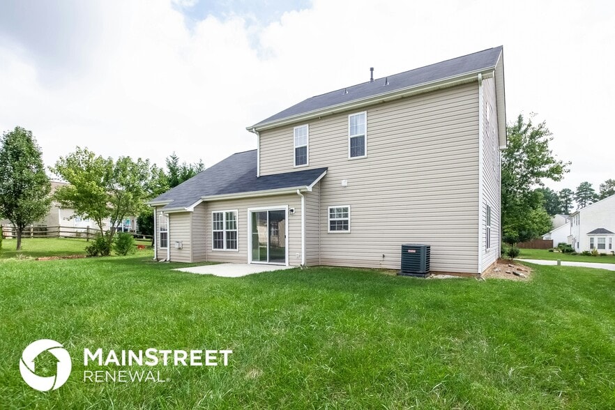 Building Photo - 11717 Black Maple Ave